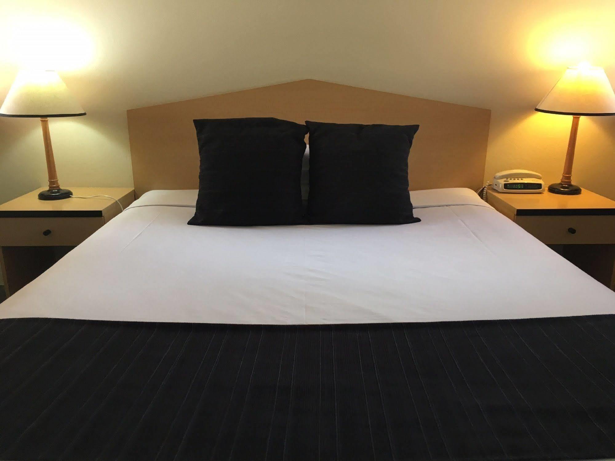 St Marys Park View Motel Bagian luar foto
